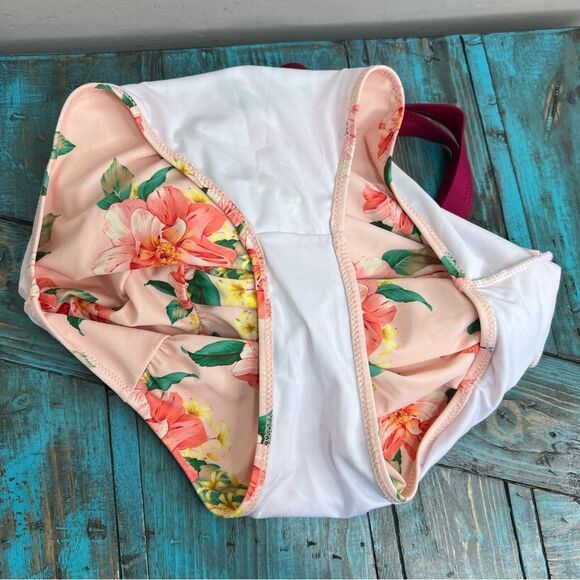 𝅺CUPSHE Floral One Piece Bathing Suit Size Medium - Picture 6 of 10